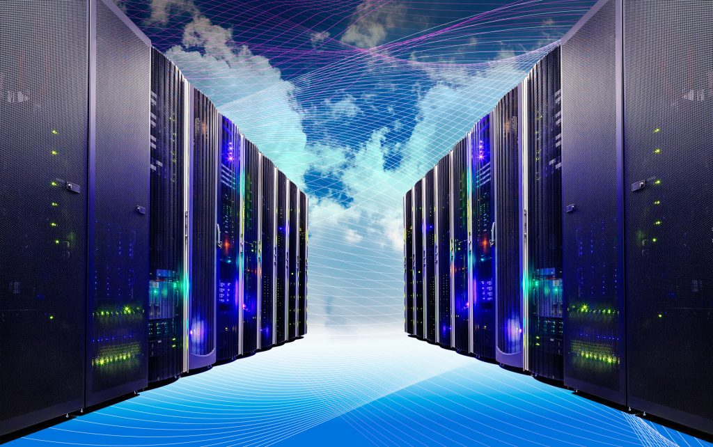 Nuvens e servidores representando a recuperação de dados na nuvem